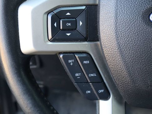 Used 2021 Ford F250 Lariat w/ FX4 Off-Road Package AWD/4WD image 12