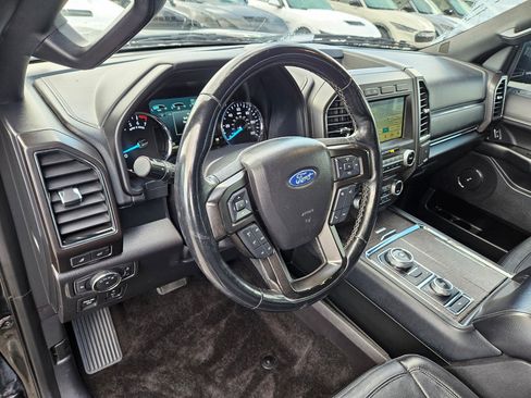 Used 2018 Ford Expedition Limited AWD/4WD image 16