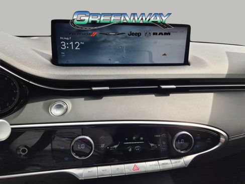 Used 2024 Genesis GV70 3.5T Sport AWD/4WD image 18