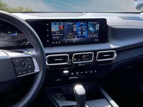 New 2027 Nissan Sentra SV FWD image 6