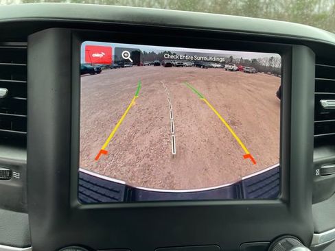 Used 2024 RAM 2500 Big Horn w/ Bed Utility Group image 34