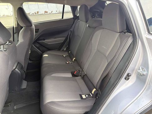 Used 2024 Subaru Crosstrek 2.0i image 23