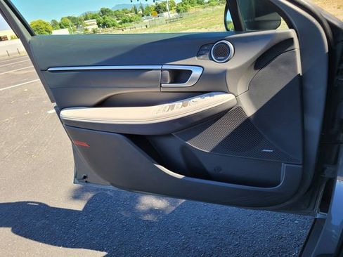 Certified 2022 Hyundai Sonata Limited FWD image 26