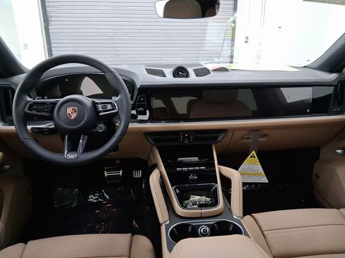 New 2026 Porsche Cayenne E-Hybrid image 15