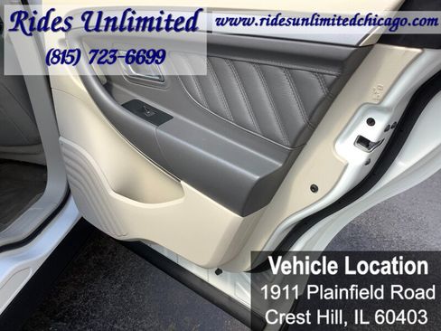 Used 2011 Ford Taurus SE FWD image 23