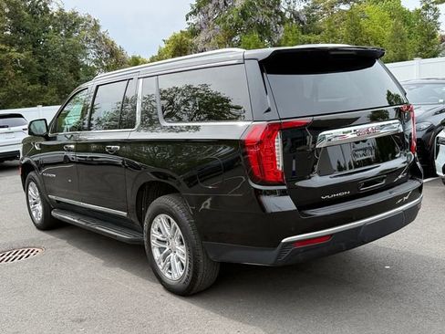 Used 2024 GMC Yukon XL SLT w/ SLT Premium Package AWD/4WD image 9