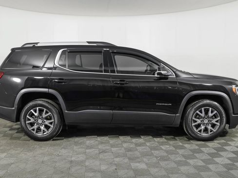 Used 2023 GMC Acadia SLT w/ Technology Package AWD/4WD image 18