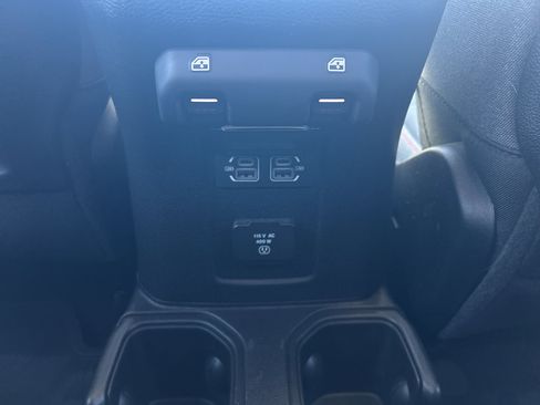 Certified 2024 Jeep Gladiator Rubicon w/ Convenience Group image 23