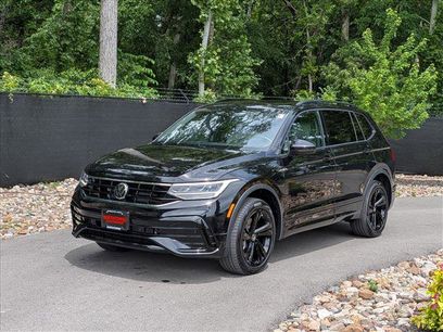 Certified 2024 Volkswagen Tiguan SE R-Line