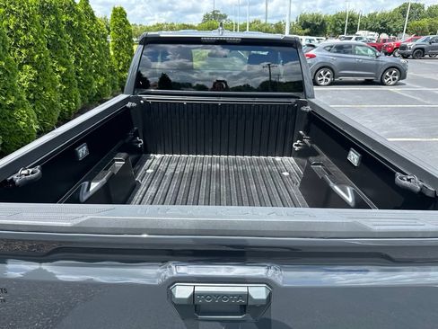 Certified 2025 Toyota Tacoma SR AWD/4WD image 28