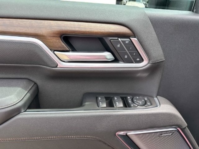 New 2026 Chevrolet Silverado 2500 High Country w/ High Country Premium Package AWD/4WD image 24