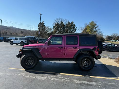 Used 2022 Jeep Wrangler Unlimited Rubicon w/ Xtreme Recon 35" Tire Package image 6