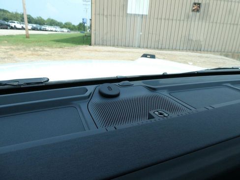 New 2026 Ford Bronco Outer Banks AWD/4WD image 18