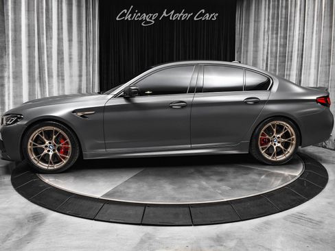 Used 2022 BMW M5 CS image 1