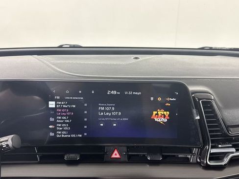 Used 2023 Kia Sportage EX AWD/4WD image 6