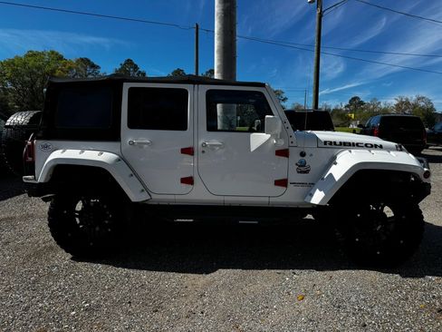 Used 2014 Jeep Wrangler Unlimited Rubicon AWD/4WD image 8
