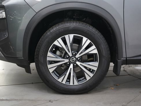 Used 2021 Nissan Rogue SV AWD/4WD image 29