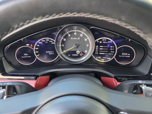 Used 2021 Porsche Cayenne Turbo S image 19