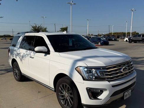 Used 2019 Ford Expedition Limited w/ Equipment Group 301A AWD/4WD image 6