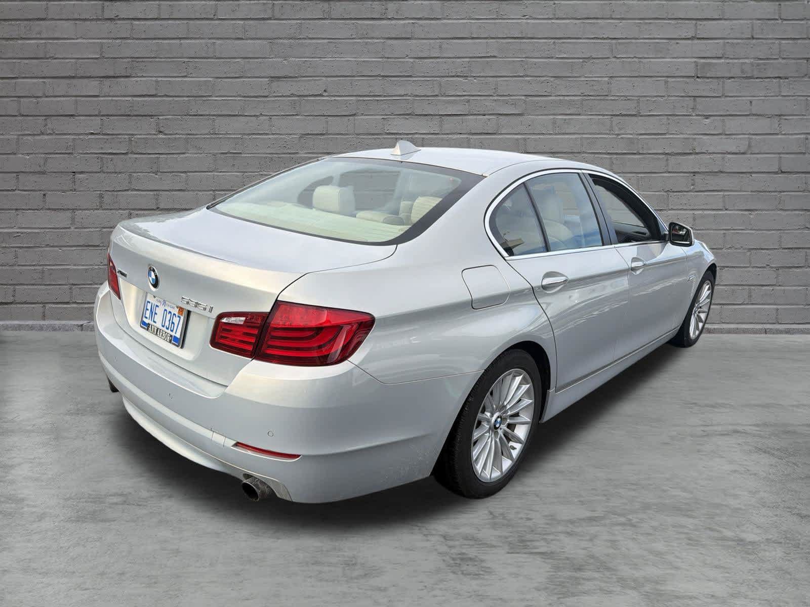 Used 2013 BMW 535i xDrive Sedan AWD/4WD image 8