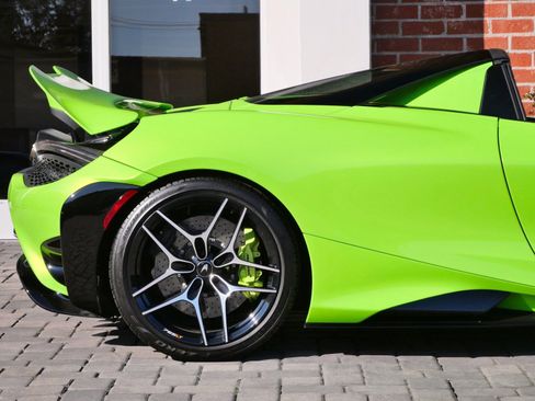 Used 2022 McLaren 765LT image 30