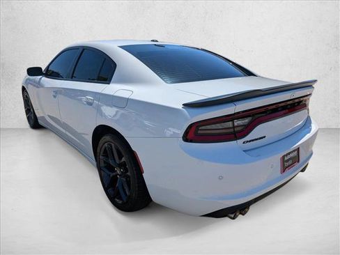 Used 2022 Dodge Charger SXT w/ Blacktop Package RWD image 8