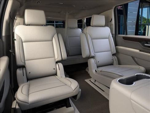 New 2026 GMC Yukon XL Denali AWD/4WD image 17