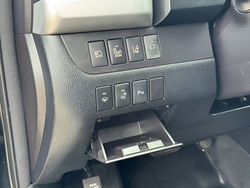 Used 2016 Toyota Highlander Limited Platinum AWD/4WD image 13