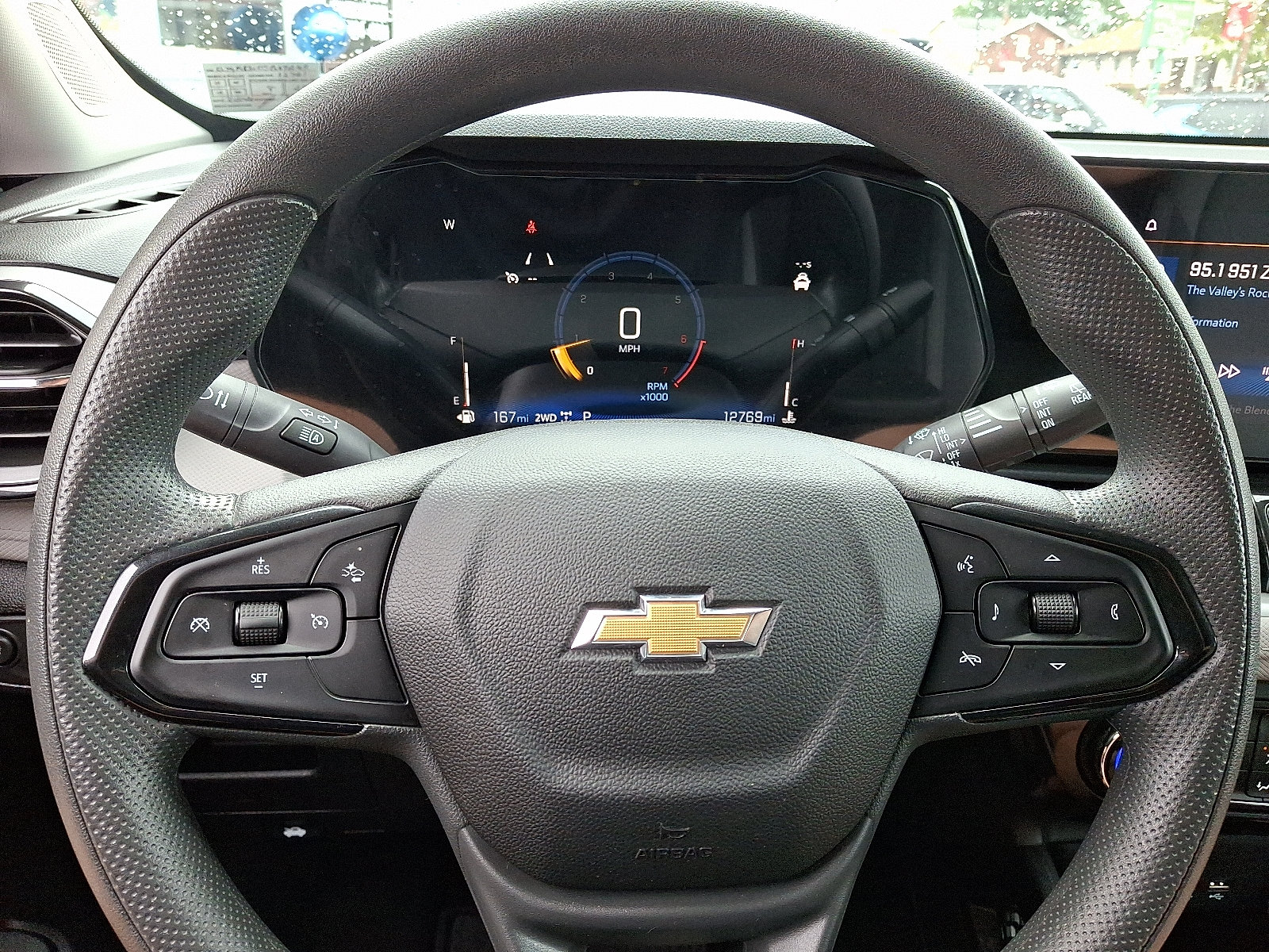 Used 2025 Chevrolet TrailBlazer LT AWD/4WD image 19