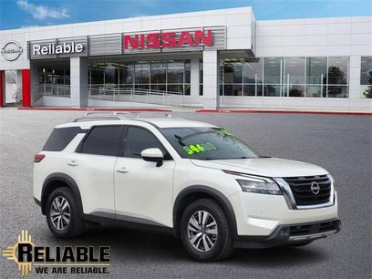 Certified 2022 Nissan Pathfinder SL