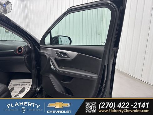 Used 2024 Chevrolet Blazer LT w/ LPO, Black Grille Bar Package image 12
