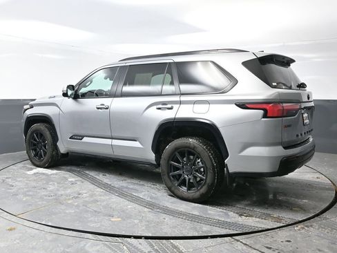 Used 2024 Toyota Sequoia Platinum AWD/4WD image 10