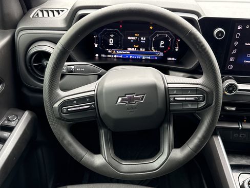 Certified 2024 Chevrolet Colorado Trail Boss w/ Technology Package image 18
