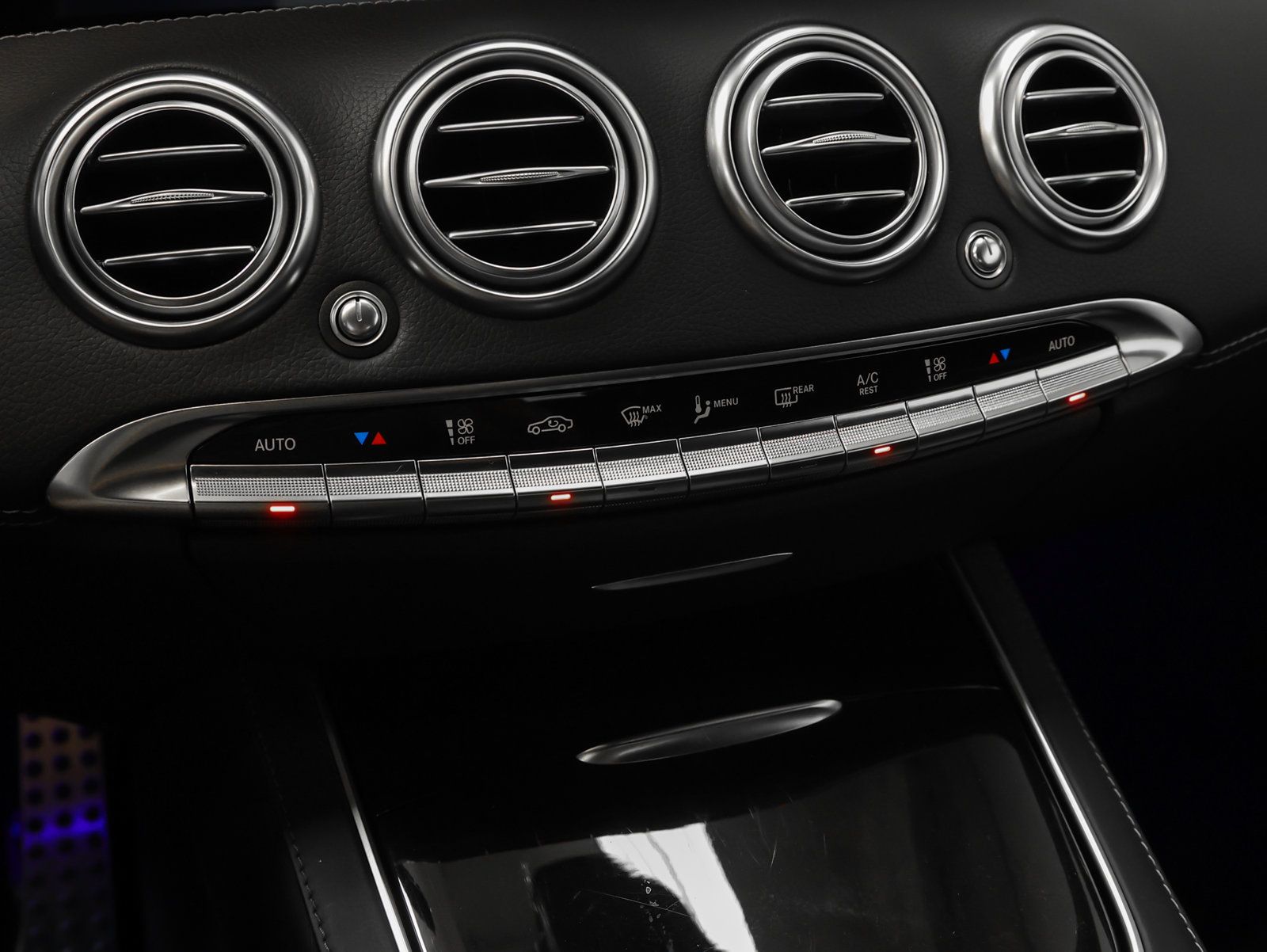 Used 2020 Mercedes-Benz S 560 4MATIC Coupe image 39