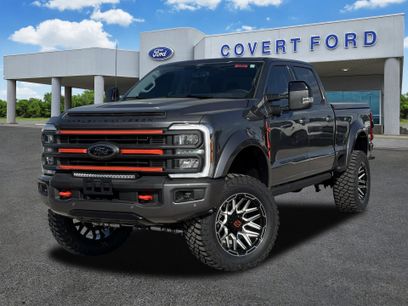New 2026 Ford F250 Lariat w/ Black Appearance Package