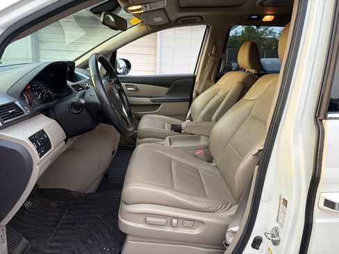 Used 2014 Honda Odyssey Touring Elite image 5