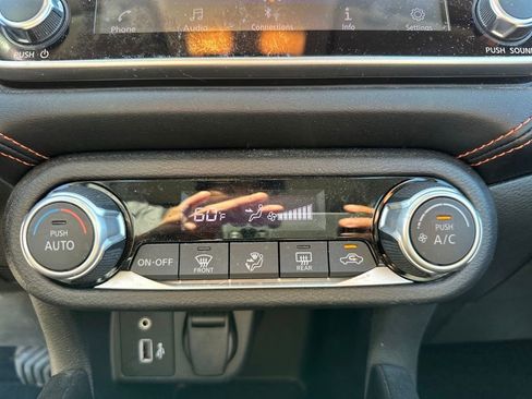 Used 2022 Nissan Versa SR w/ Trunk Package image 16