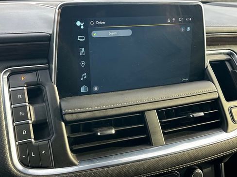 Used 2024 Chevrolet Suburban Premier image 21