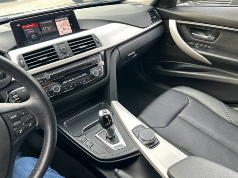 Used 2018 BMW 320i xDrive Sedan AWD/4WD image 20