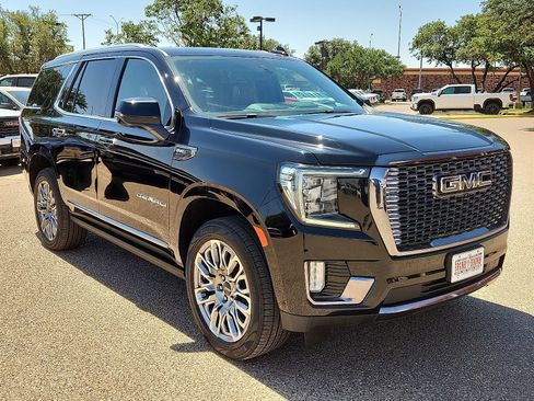 Used 2023 GMC Yukon Denali Ultimate AWD/4WD image 6