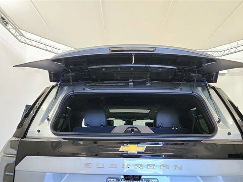 New 2026 Chevrolet Suburban Premier AWD/4WD image 22