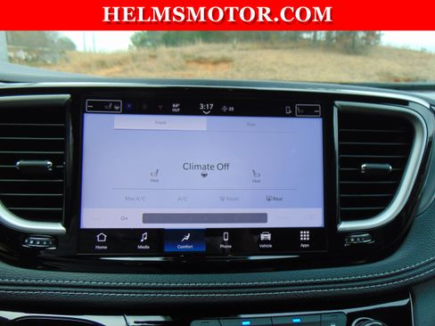 New 2026 Chrysler Pacifica Select FWD image 28