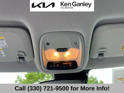 Used 2022 Chevrolet TrailBlazer LT FWD image 39
