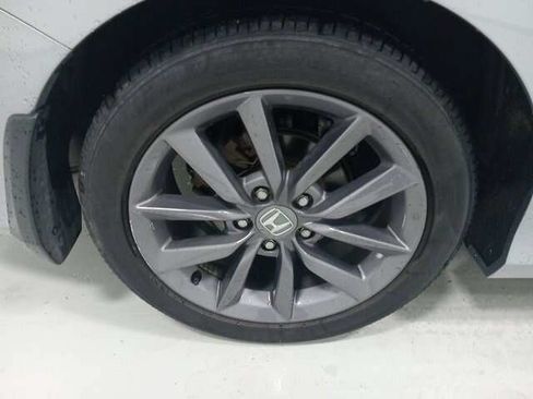 Used 2020 Honda Civic EX image 14
