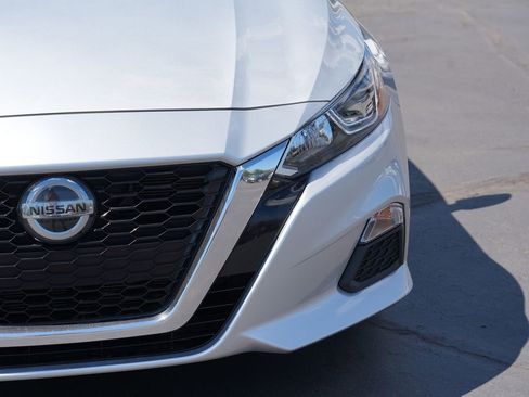 Used 2021 Nissan Altima 2.5 S FWD image 9