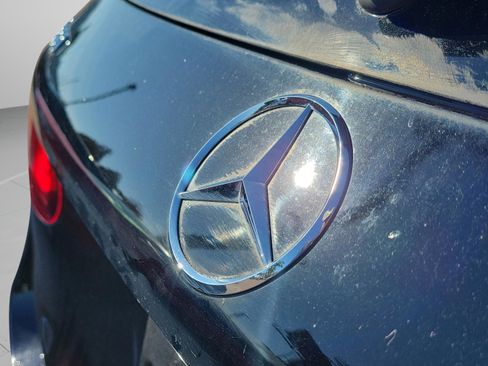 Used 2022 Mercedes-Benz GLC 300 image 7