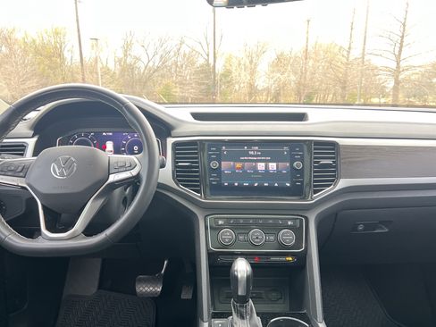 Used 2022 Volkswagen Atlas SE w/ Panoramic Sunroof Package image 28