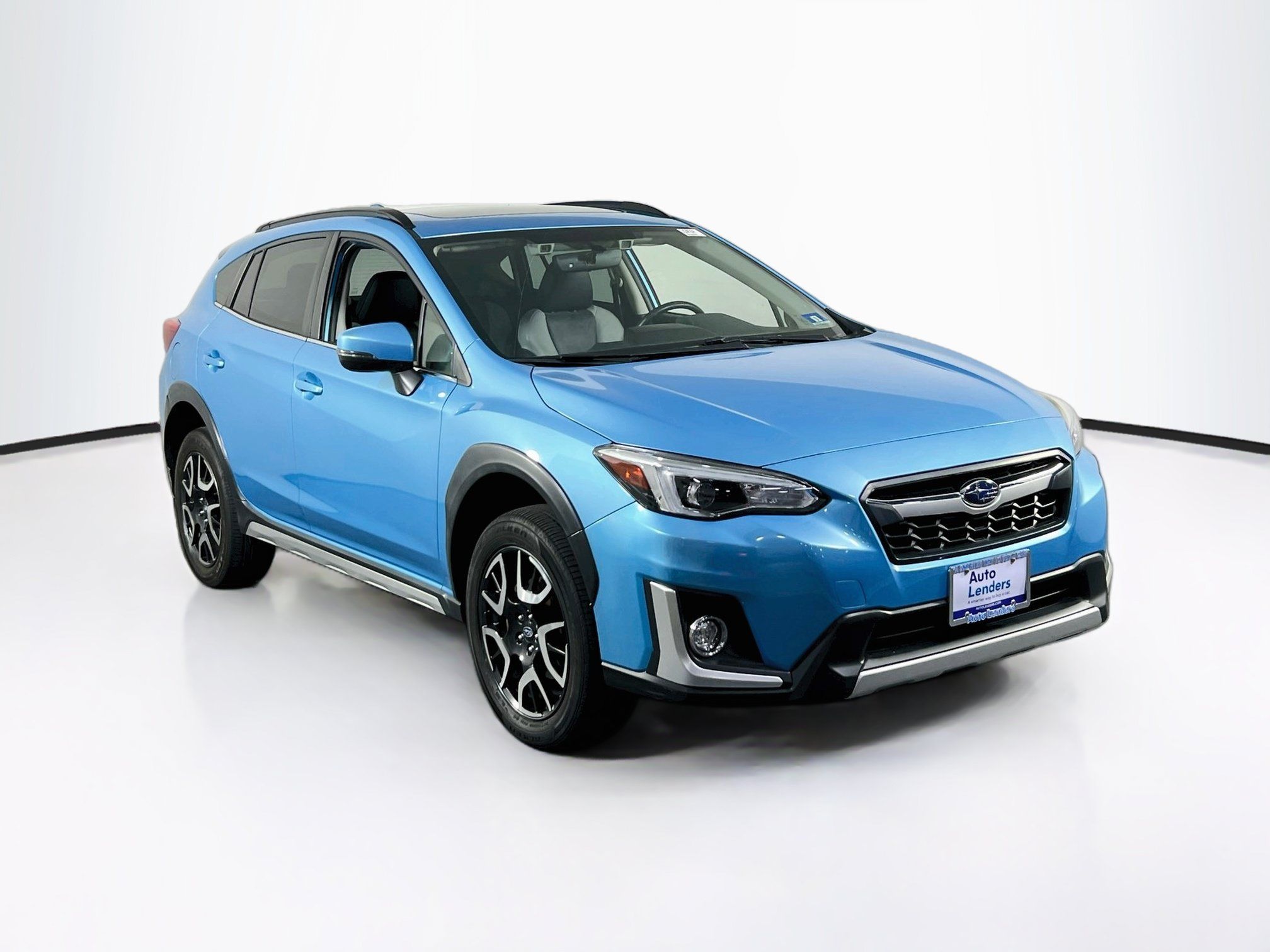 Used 2020 Subaru Crosstrek Hybrid w/ Moonroof Package w/Navigation AWD/4WD image 3