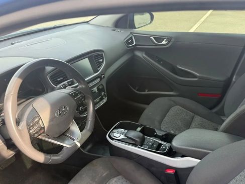 Used 2018 Hyundai Ioniq Electric image 9