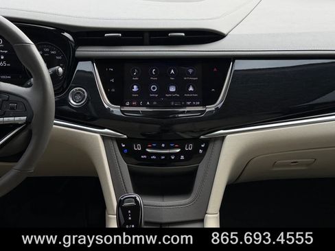 Used 2024 Cadillac XT6 Premium Luxury w/ Technology Package FWD image 21